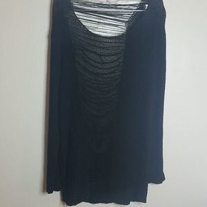 Black long sleeves special top.